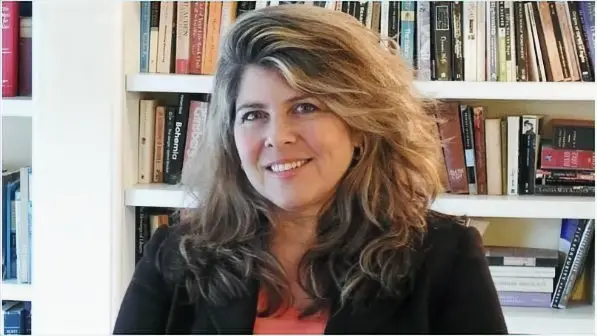 Dr. Naomi Wolf